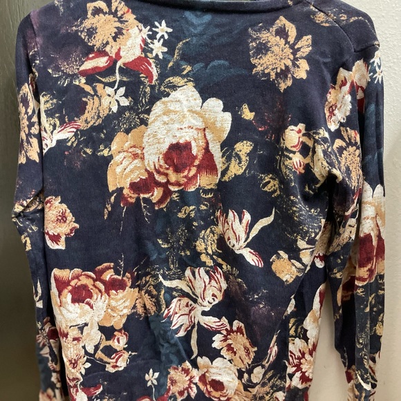 Shrugs and scarfs - Picture 10 of 10